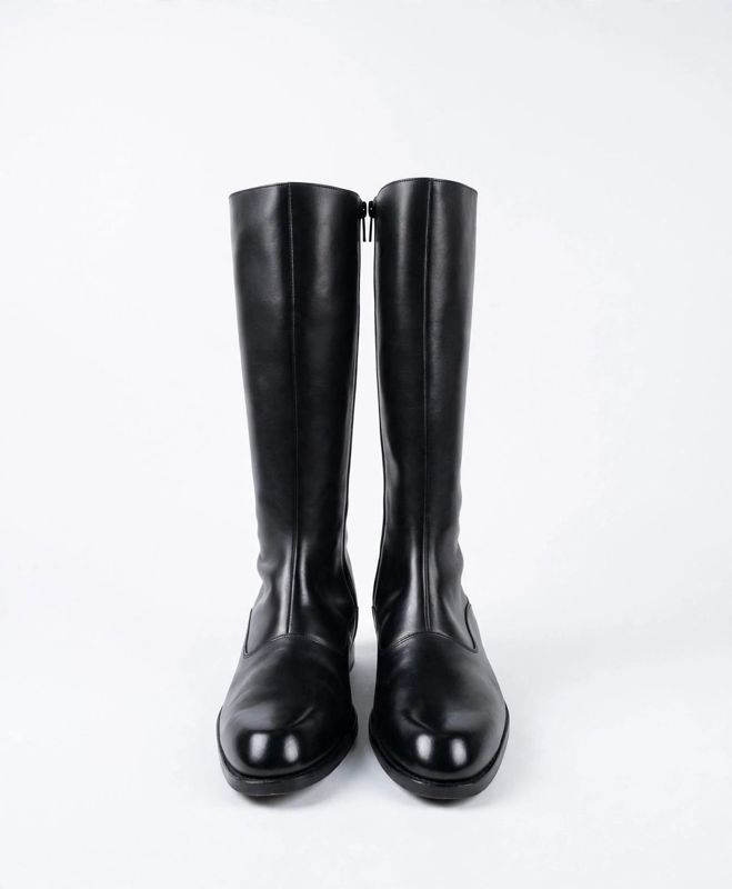 La Classique — men's black knee-high leather boot, photo 2/8