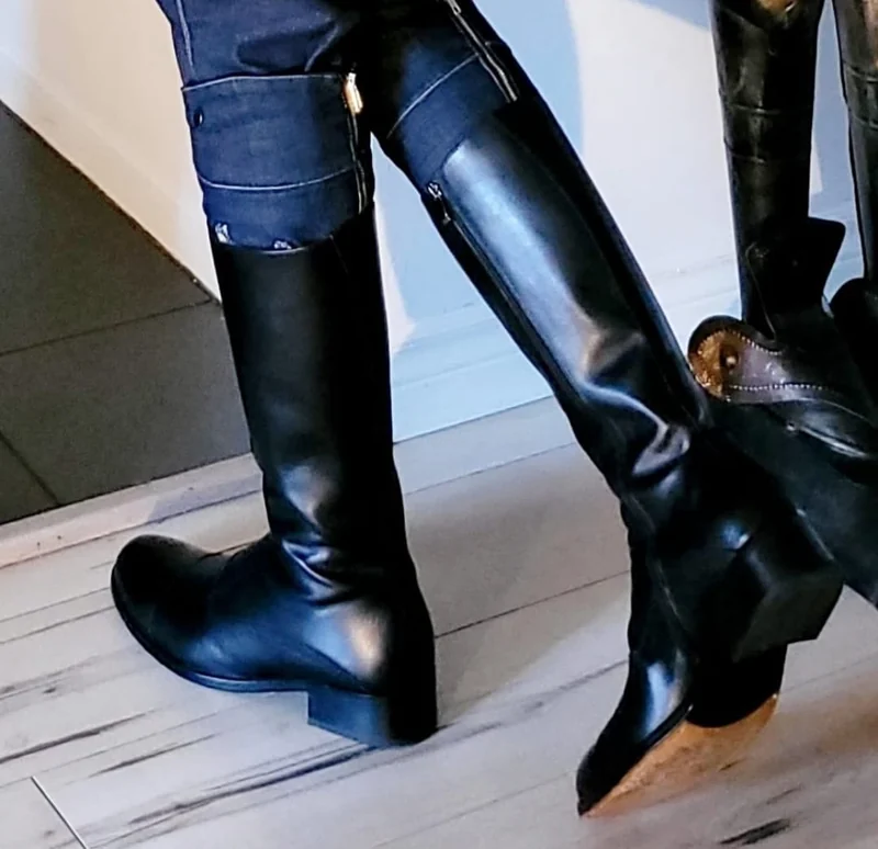 DeNjock high knee boot in wear