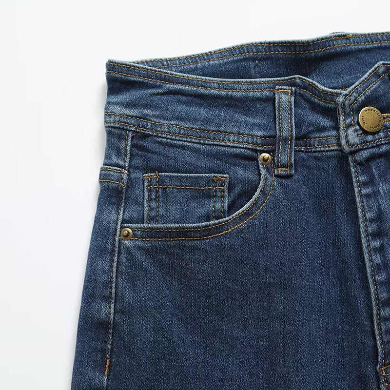 Casual slim fit denim shorts for women