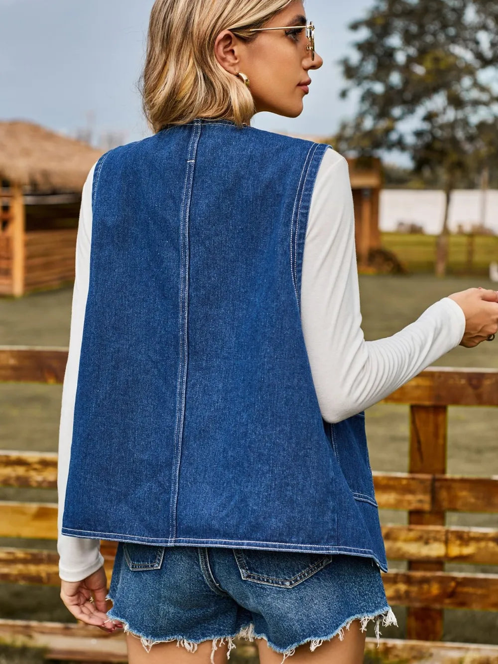 Fashion heart button trendy denim sleeveless vest for women