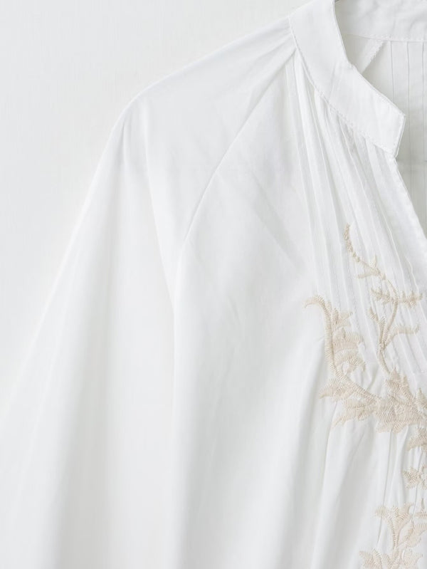 Women's European and American style V-neck long sleeved embroidered floral pleated shirt top