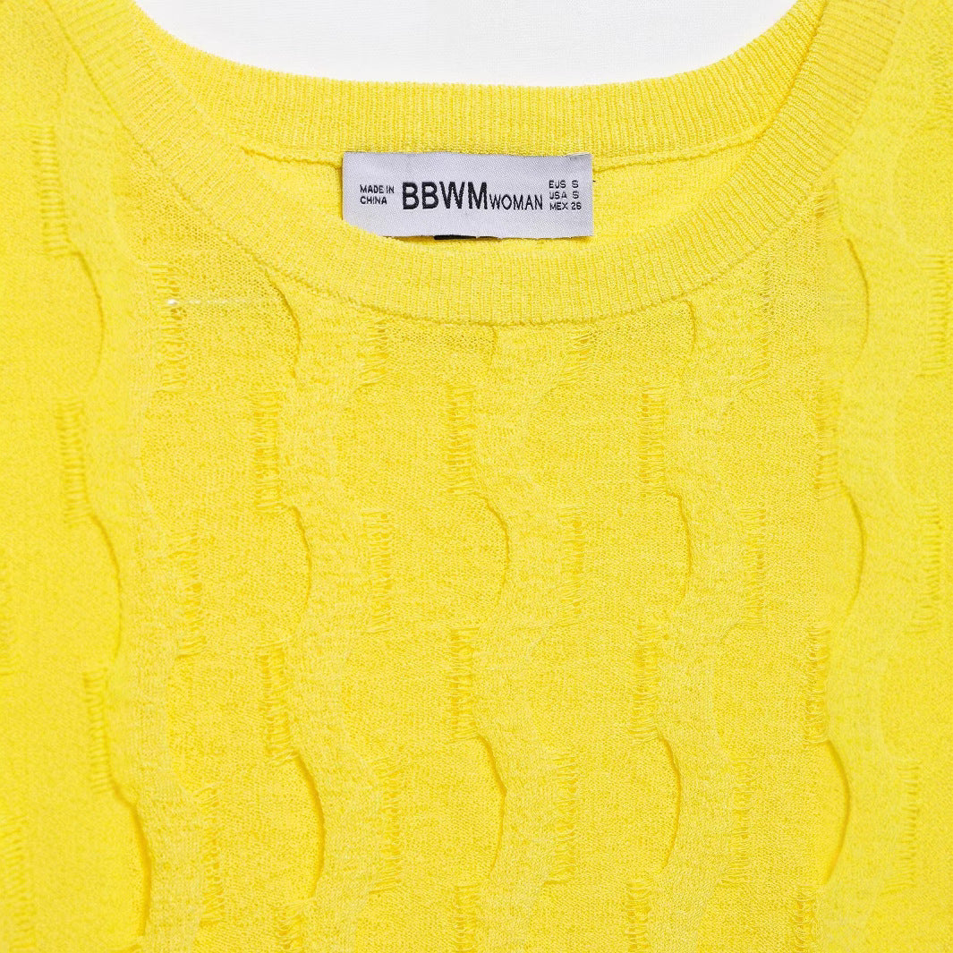 Round neck short sleeved knitted T-shirt top for women