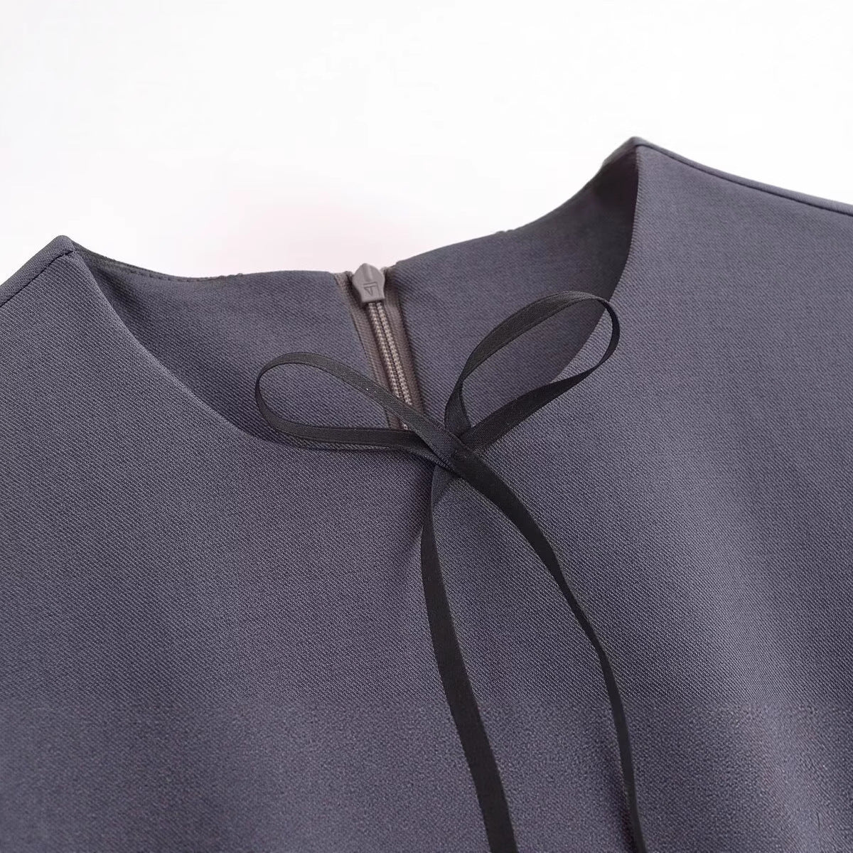 Bow decoration patchwork pleated hem dress for women